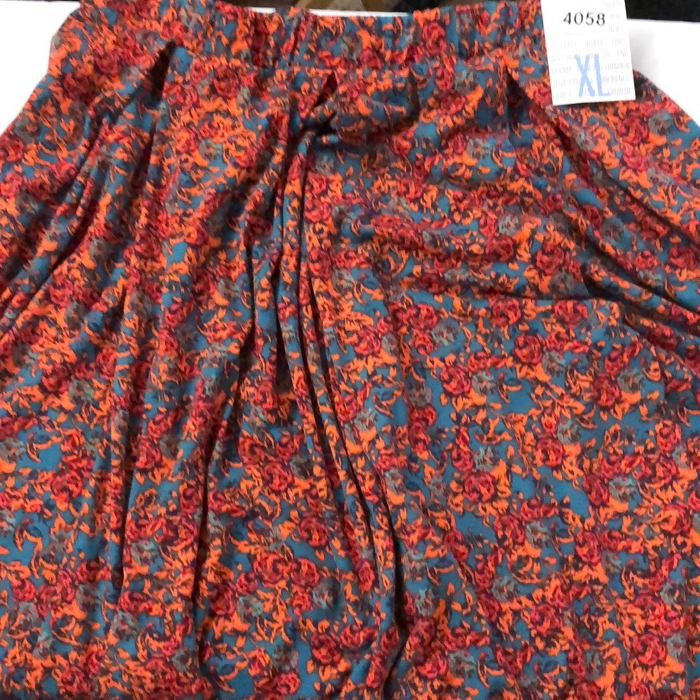 ☀️☀️Clearance Sale- LuLaRoe Madison XL